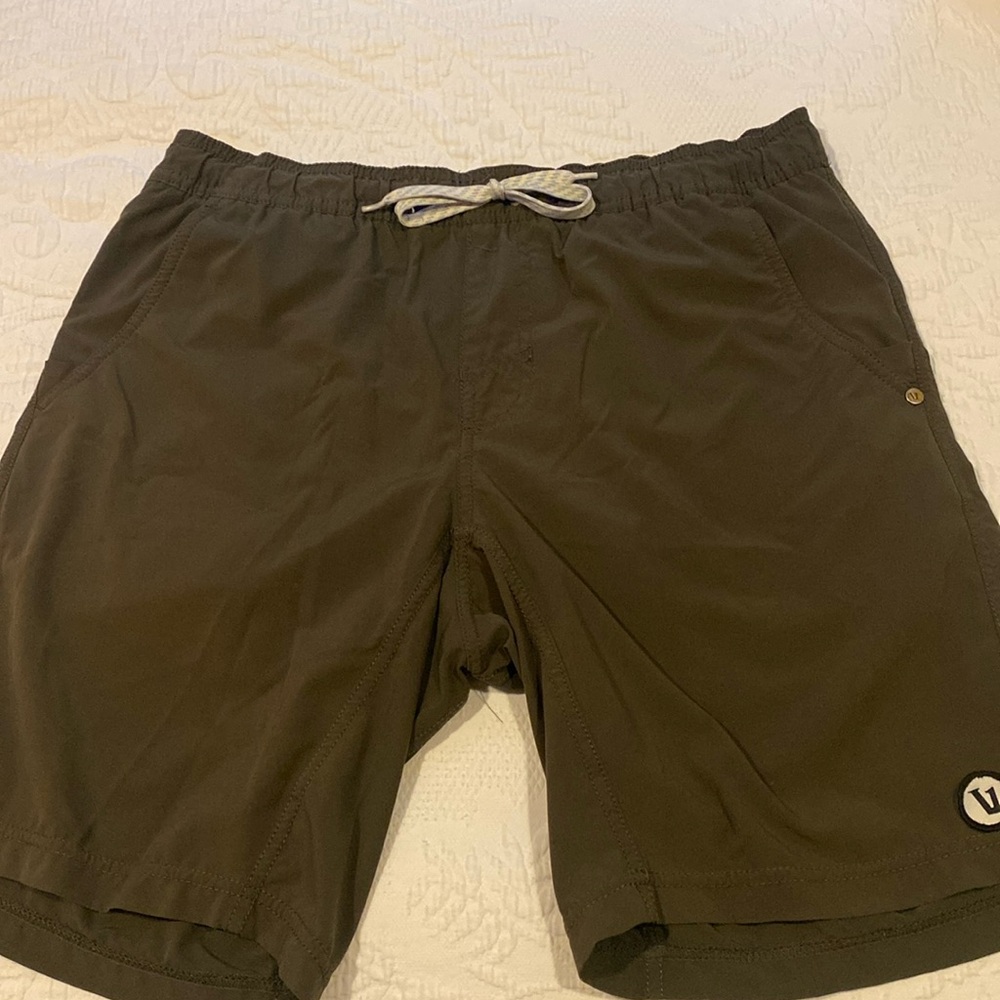 Vuori mens shorts